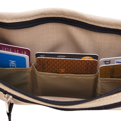 Το ανοικτό καφέ ταξίδι μέσης RFID τοποθετεί το πορτοφόλι για το διαβατήριο/τα μετρητά/τον αθλητισμό σε σάκκο